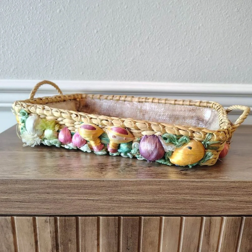 Vtg Woven Raffia Straw Casserole Basket Faux Fruit Vegetables Mushrooms